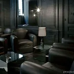Hotel La Maison Champs Elysees