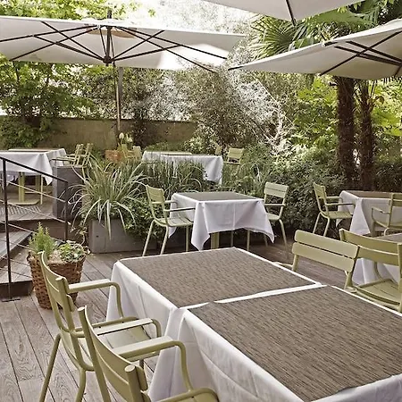 La Maison Champs Elysees 5* Paris
