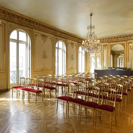 מלון La Maison Champs Elysees 5*