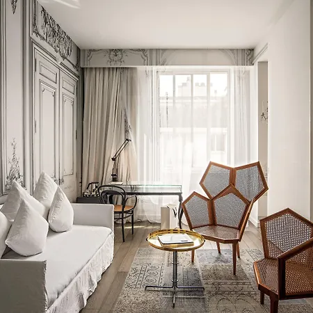 La Maison Champs Elysees פריז