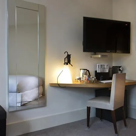 La Maison Champs Elysees 5* Paris