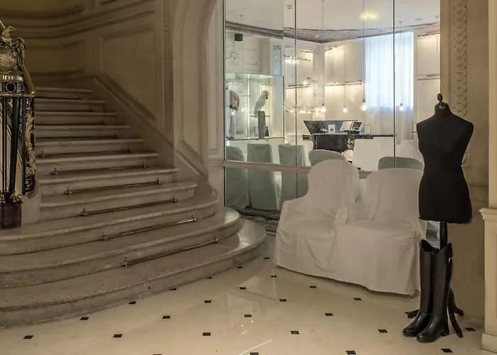 La Maison Champs Elysées Hotel 5*