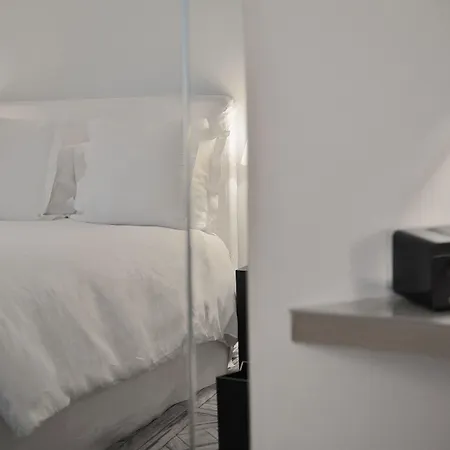 Отель La Maison Champs Elysees