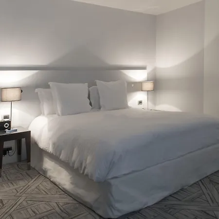 La Maison Champs Elysees