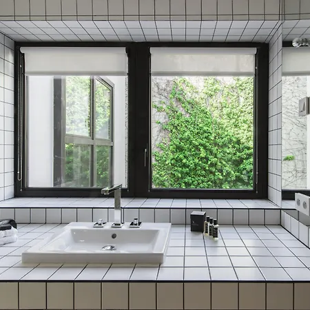 La Maison Champs Elysees