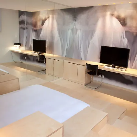 La Maison Champs Elysees 5*