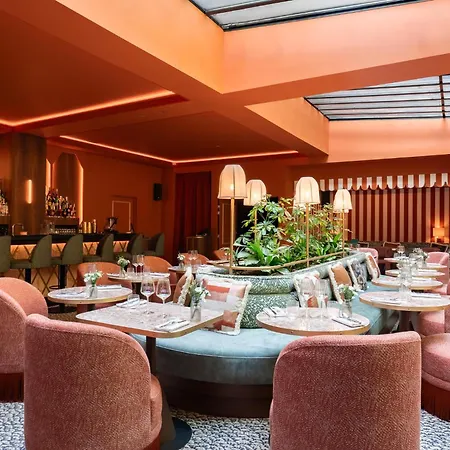 La Maison Champs Elysees Paris