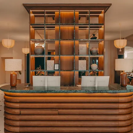 Hotel La Maison Champs Elysees 5*