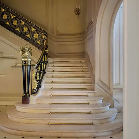 La Maison Champs Elysees Hotel