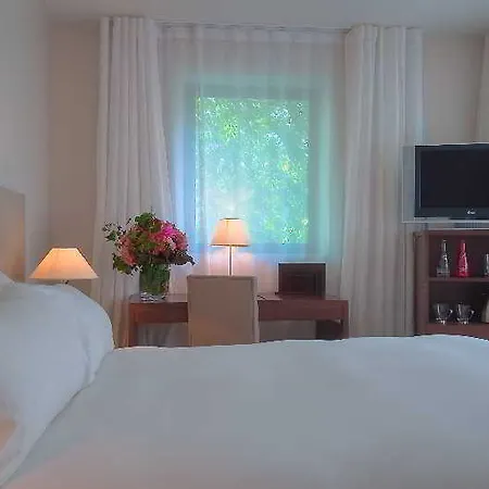 ラ メゾン シャンゼリゼ