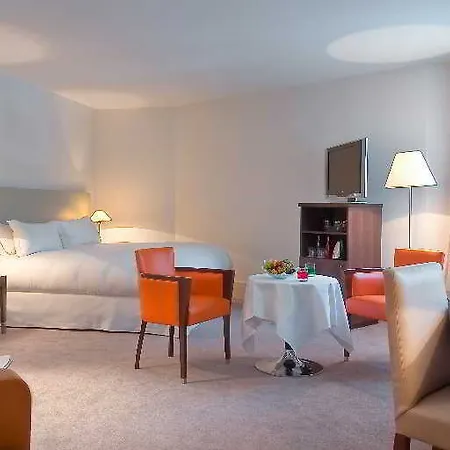 La Maison Champs Elysées 5*
