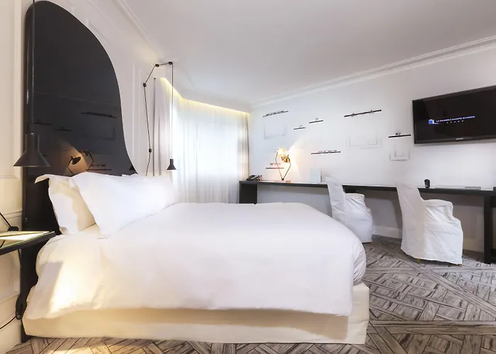 La Maison Champs Elysées 5*