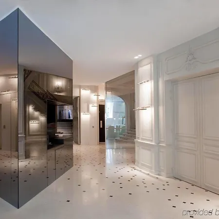 La Maison Champs Elysees 5* Párizs