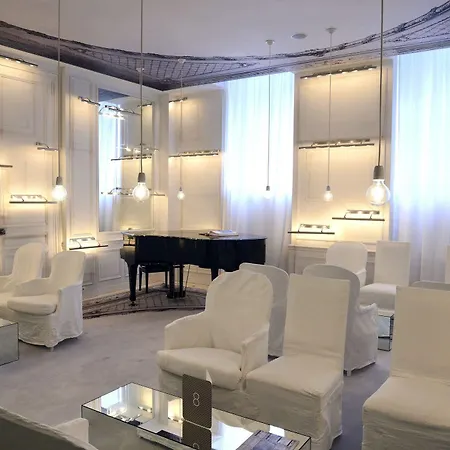 Szálloda La Maison Champs Elysees Párizs