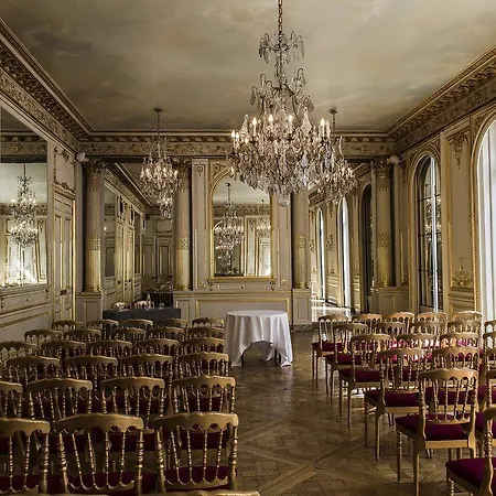 Szálloda La Maison Champs Elysees 5*