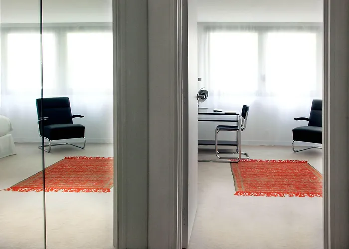 La Maison Champs Elysees