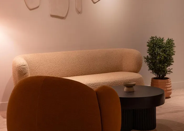 Hotel La Maison Champs Elysees