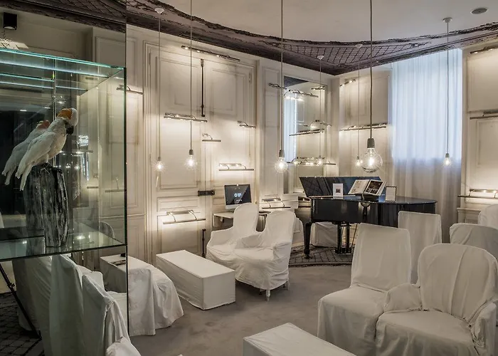 La Maison Champs Elysees 5*