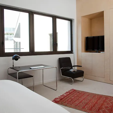 La Maison Champs Elysees מלון 5*