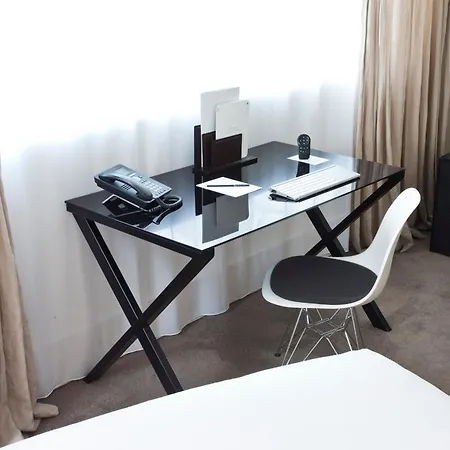 La Maison Champs Elysees מלון