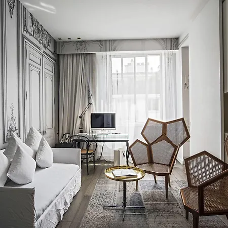Hotel La Maison Champs Elysees