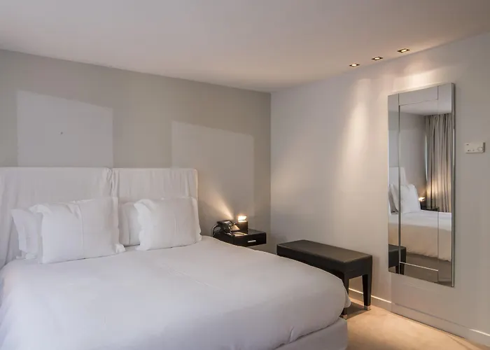 La Maison Champs Elysees מלון פריז