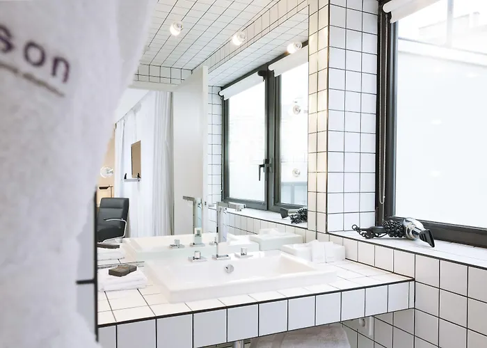 La Maison Champs Elysees 5* פריז